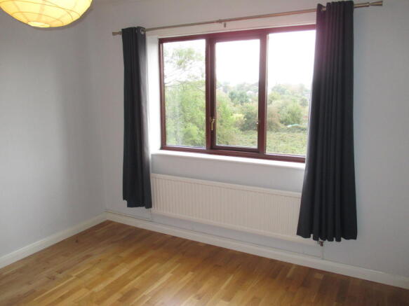 DOUBLE BEDROOM