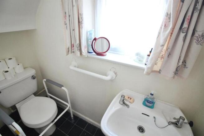 3 bed Semi-Detached Bungalow for sale Image 6