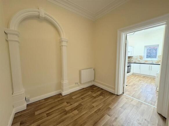 PRIVATE ENTRANCE HALLWAY