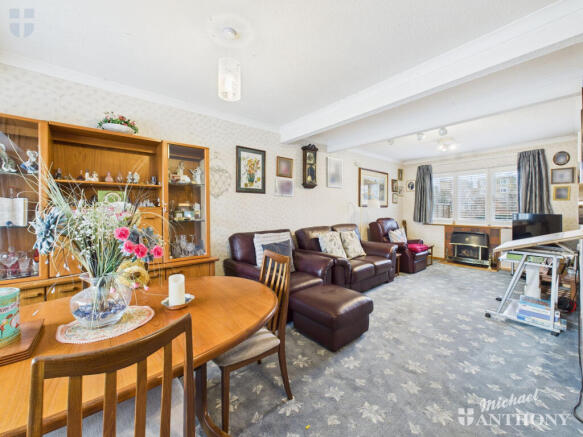 ef03b86ba5a64170a219c115237d06dc_80_CAM03852G0-PR0