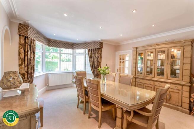 4 bed Semi-Detached for sale Image 10