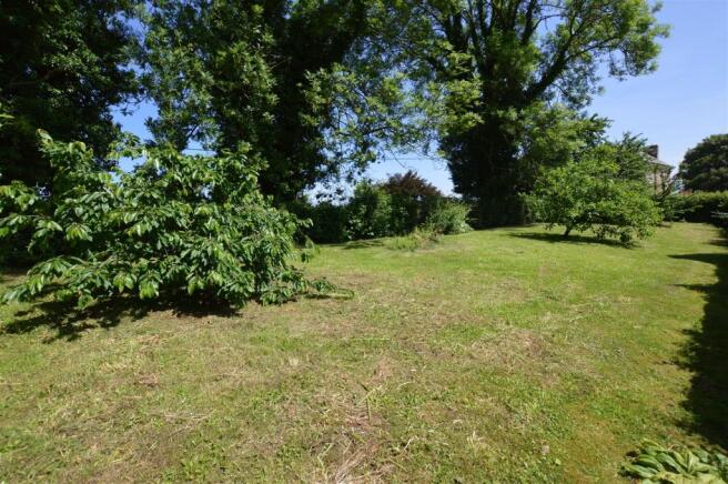 LOWER GARDEN