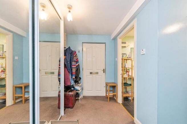 1 bed Apartment for sale Image 8