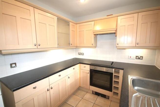 Kitchen b.JPG