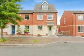 43, Clover Way, Leicester LE7 2BR
