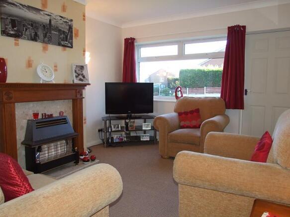 Lounge/Dining Room