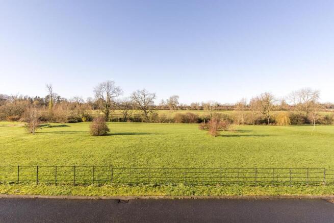 Primrose Close, Lutterworth photo 4