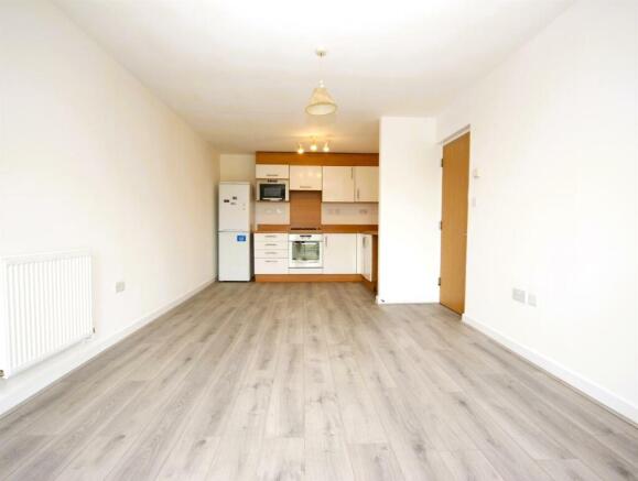 Lounge Kitchen.JPG