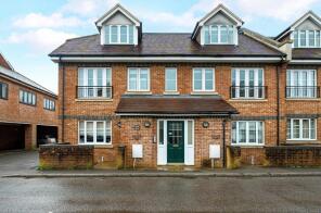 Flat 3, Jessop House, Wey Hill, Haslemere GU27 1BG