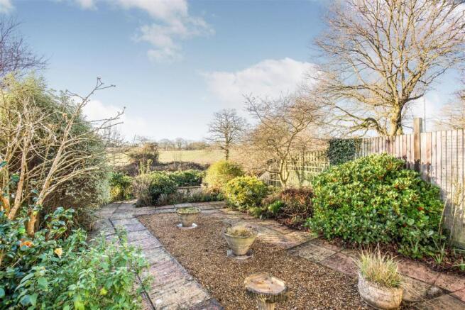 Garden & View