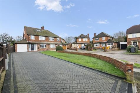 Bishops Close, Hillingdon