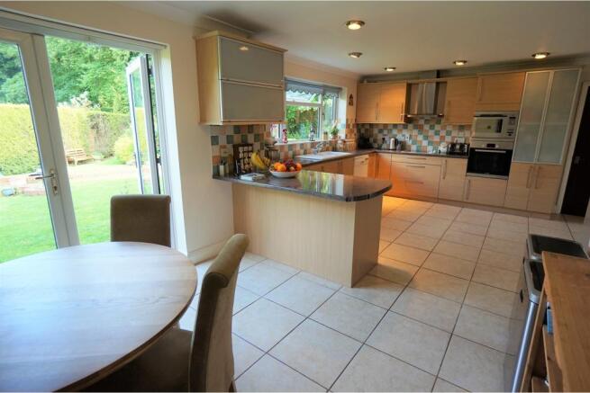 Kitchen / Breakfast