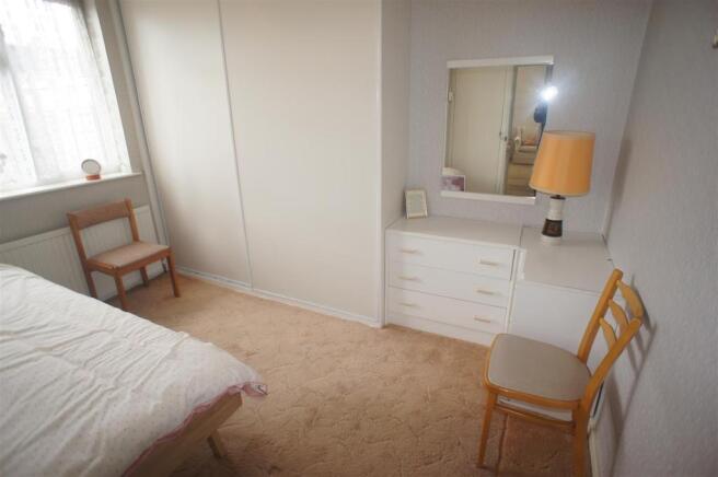 BEDROOM 2