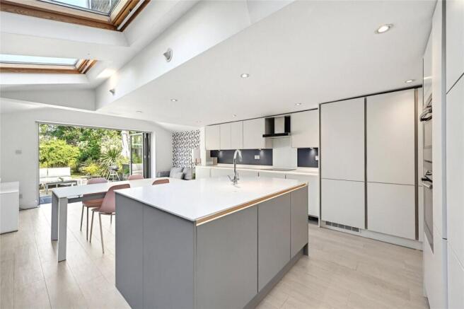 Kitchen/Dining