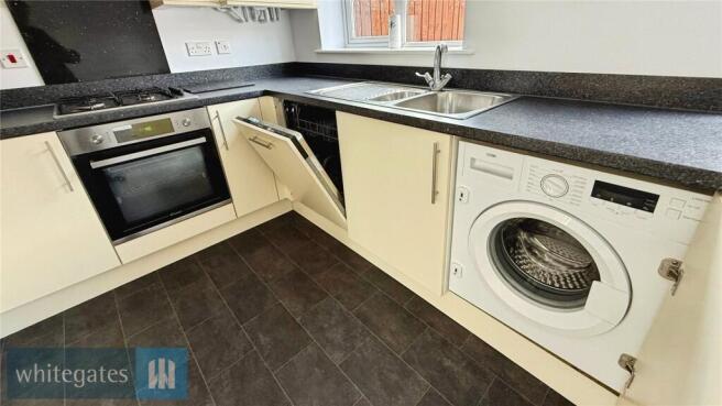 3 bed Terraced to rent Image 10
