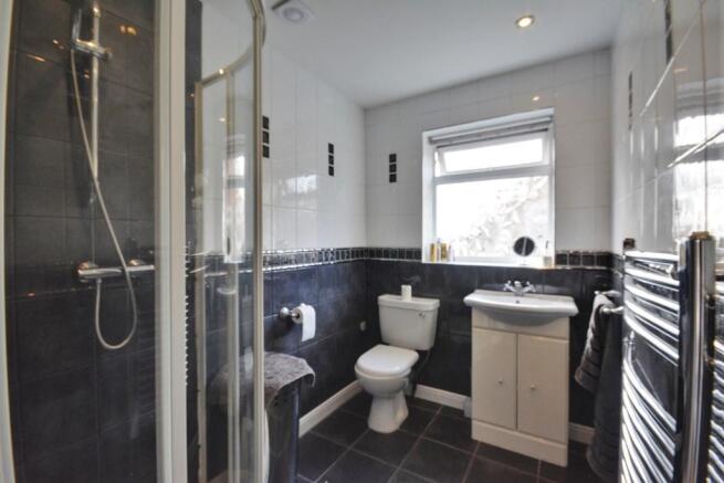 Bedroom 3 Ensuite