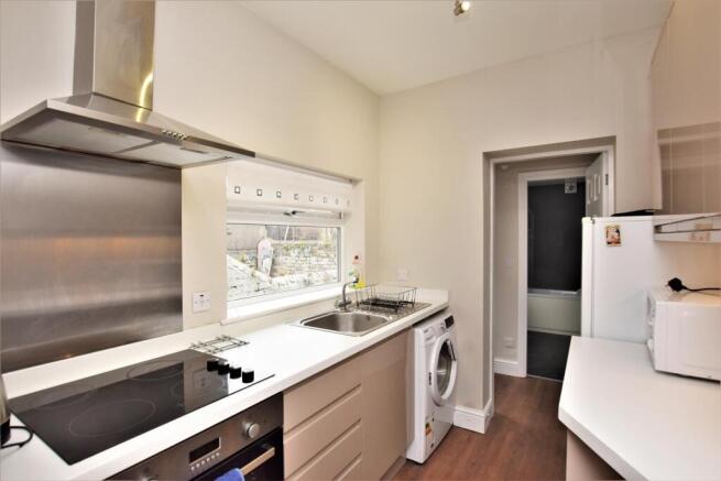 kitchen 2.jpg