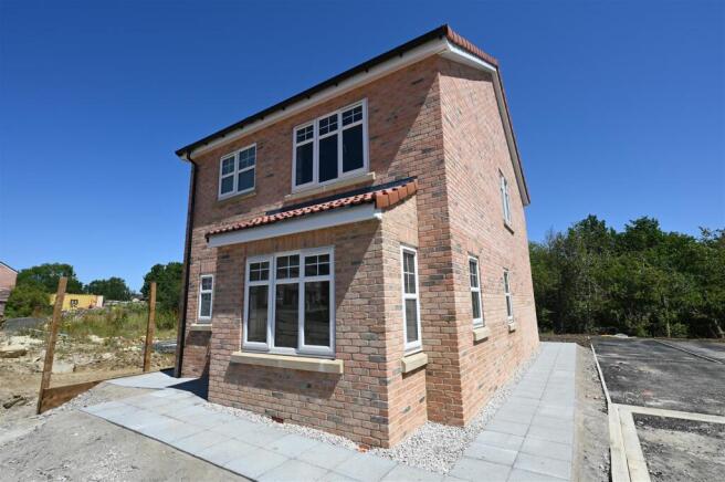 3 bed Detached for sale Image 7