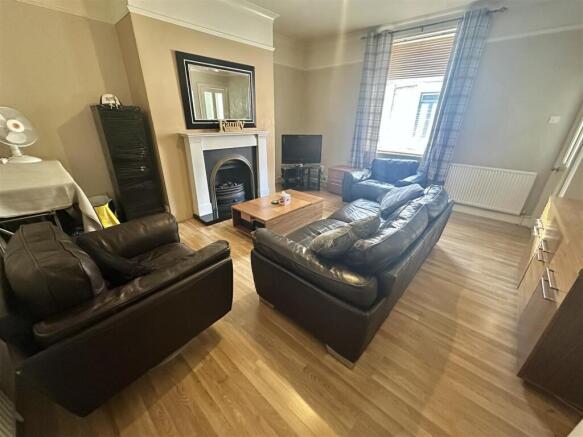 2 bed Terraced for sale Image 4