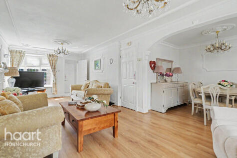 Duxford Close, Hornchurch