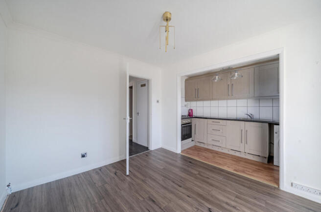 1 bed Flat for sale Image 7