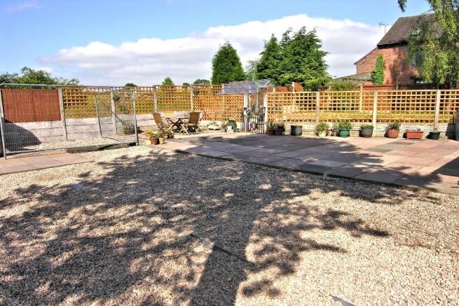 GARDEN VIEW 1