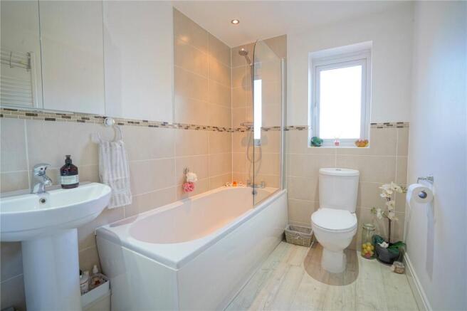2 bed Apartment for sale Image 10