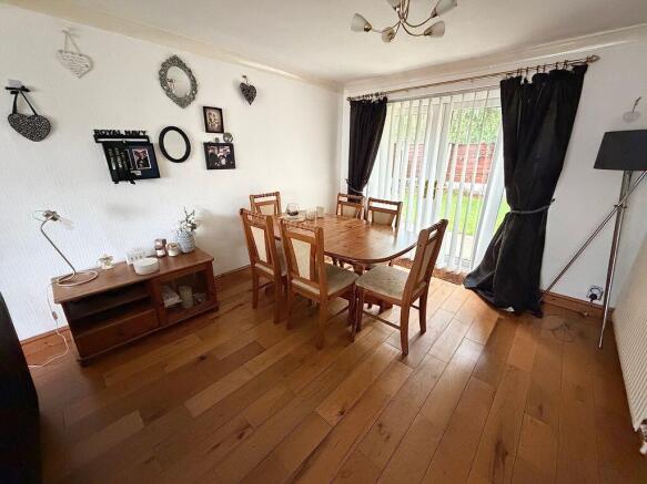 Carling Drive, Peel Hall, Manchester photo 4