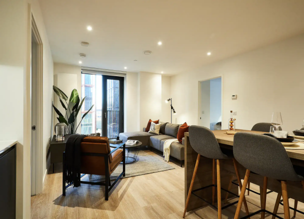 vita-living-cirlce-square-apartment6.jpg