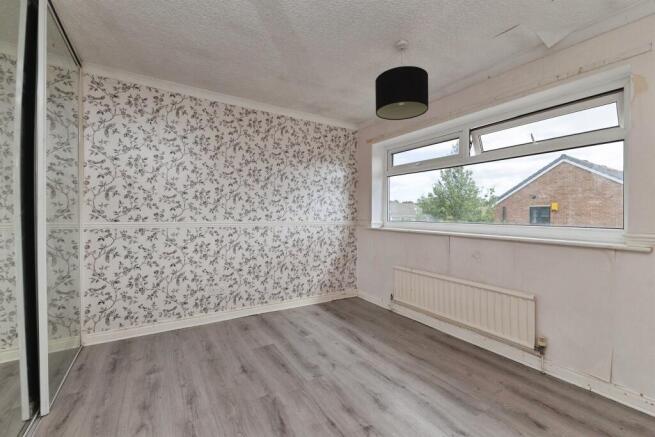 3 bed Semi-Detached for sale Image 11