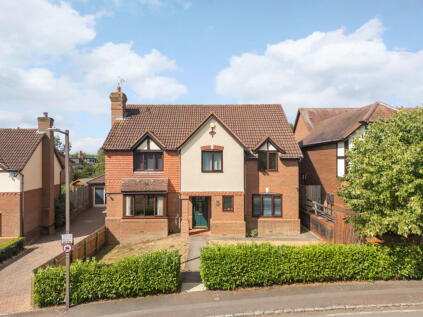 Redland Drive, Loughton, MK5