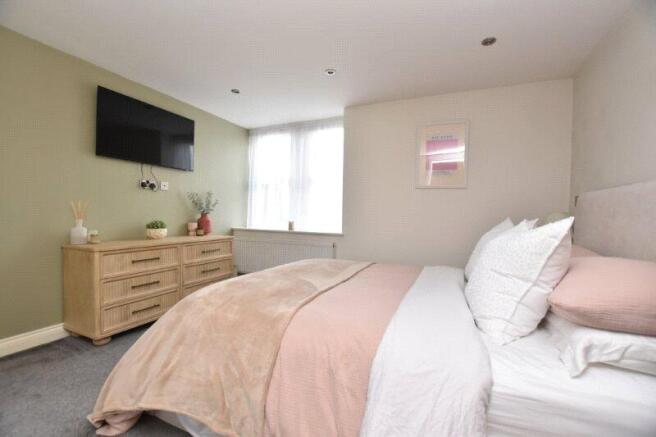 2 bed Apartment for sale Image 7