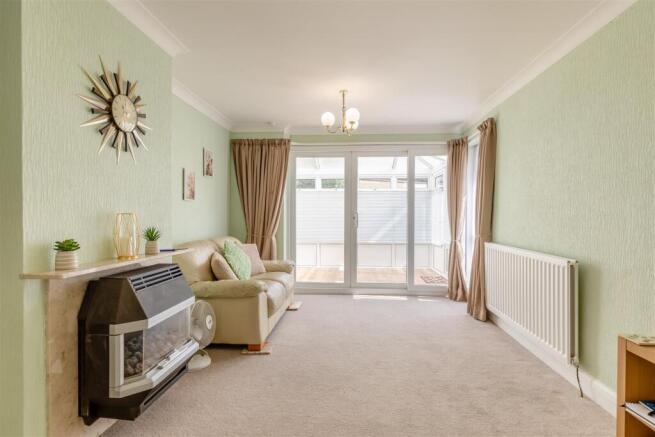 8703153-interior12.jpg