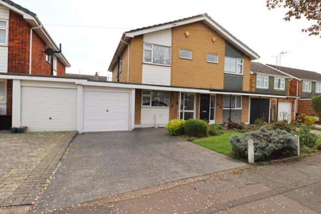 3-bed semi-detached on Tudor Road, Eastwood, Leigh-on-Sea, SS9, £375,000