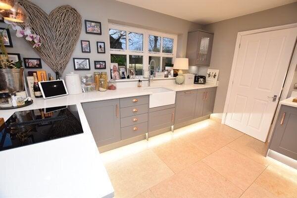 open plan kitchen/diner
