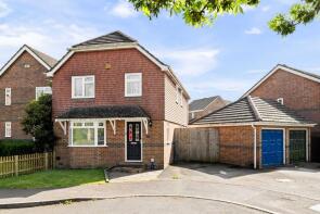 17, Hunt Close, Folkestone CT18 7FJ