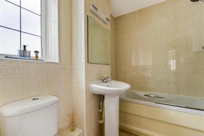 Bathroom.jpg
