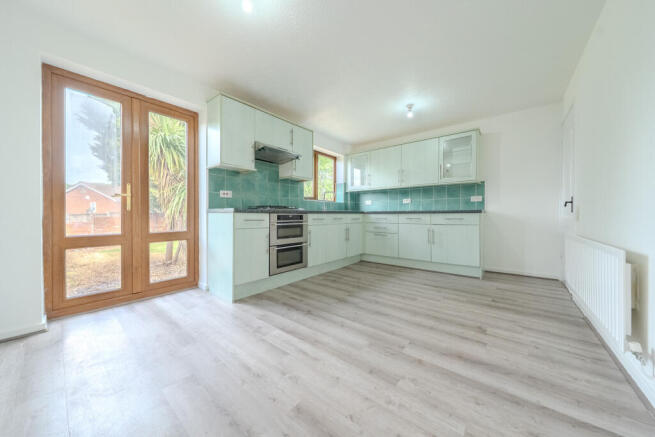 Grayswood Drive, Leicester, Leicestershire photo 4