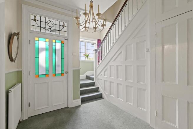 6 bed Semi-Detached for sale Image 6