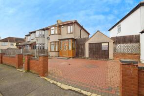 62, Weald Way, Romford RM7 9PD