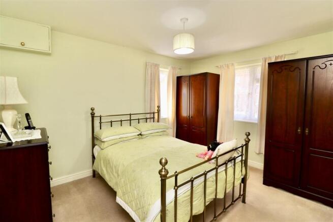 3 bed Detached Bungalow for sale Image 5