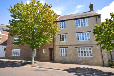 Victor Jackson Avenue, Poundbury