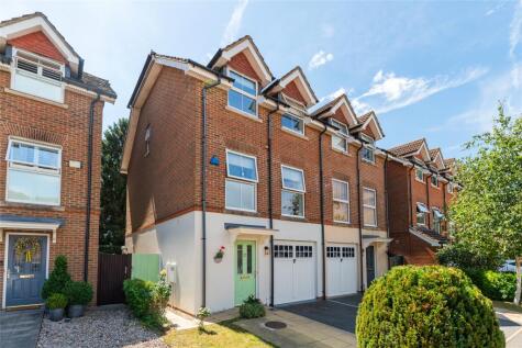Greenacres, Lower Kingswood, Tadworth, Surrey, KT20