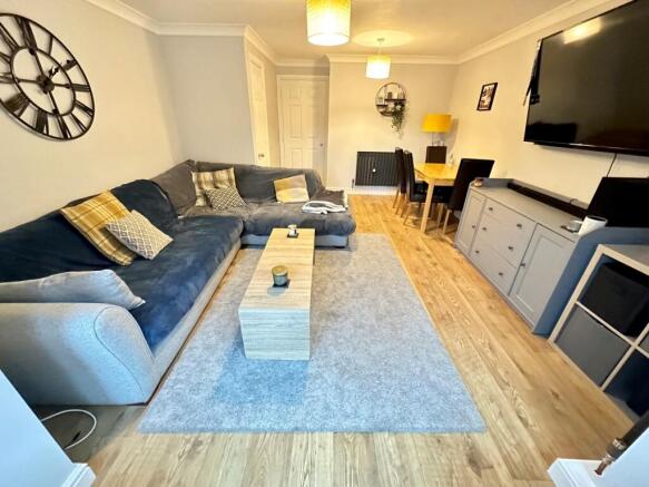 Living room (2)