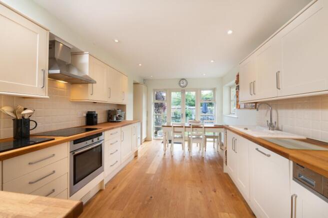 Fitted Kitchen