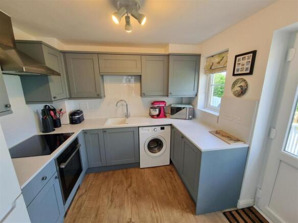 Kitchen Area.jpg