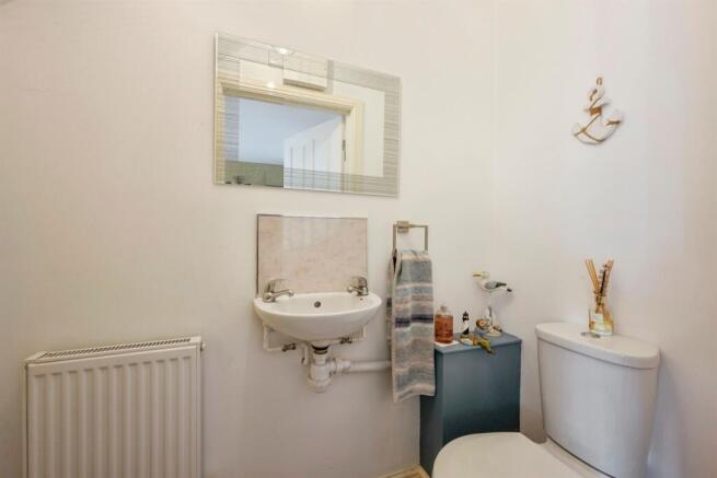 2 bed Semi-Detached for sale Image 12