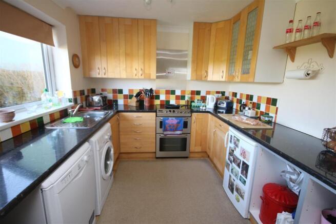 18 Trevilson Close B.JPG