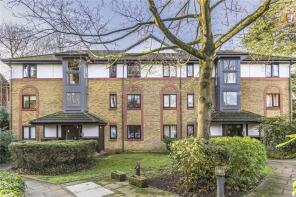 Flat 9, Knowle House, The Knowle, Hoddesdon EN11 8LD