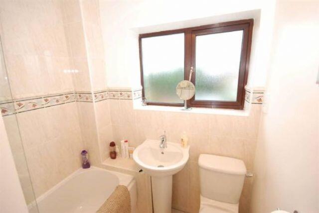 Bathroom / Shower Ro